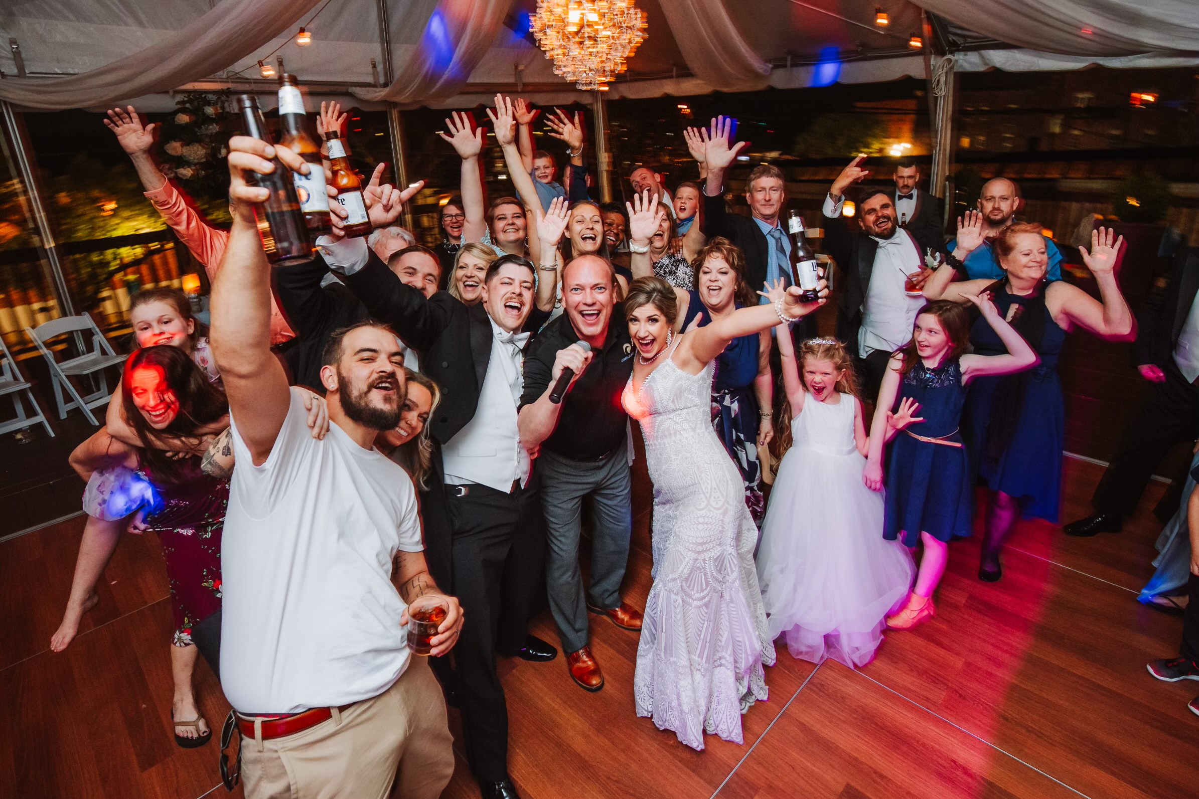 50 Perfect Songs For Bouquet Toss and Garter Toss – The Phonix